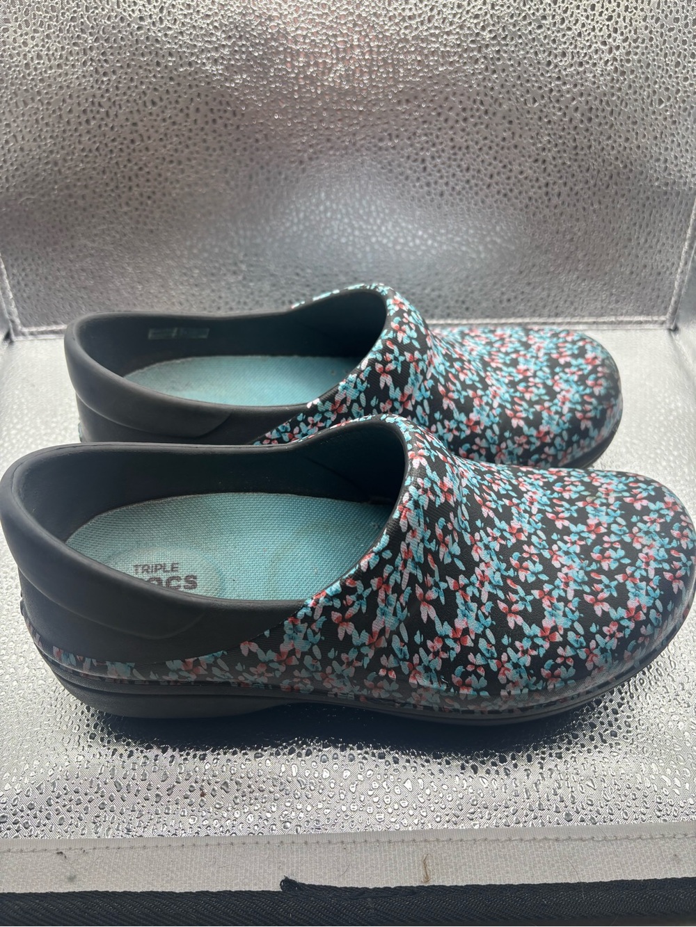 Croc Womens Neria Pro Triple Comfort Floral Rubber Clogs Shoes Size 6 Nursing